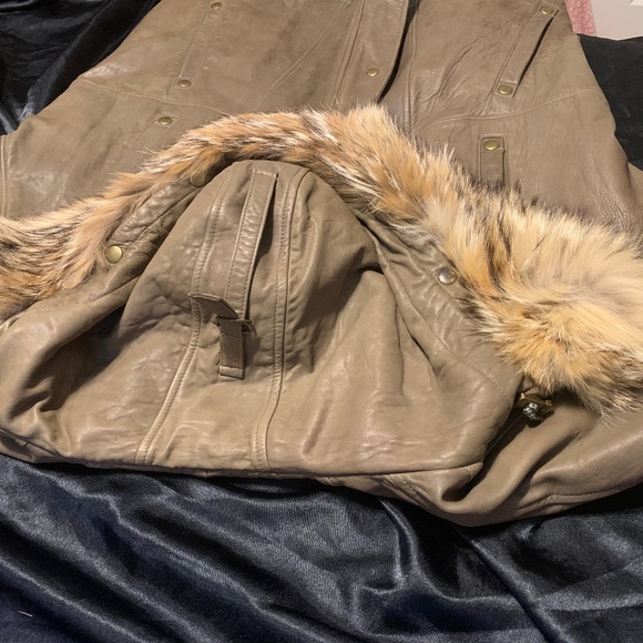 Willis & Geiger Leather Parka with fur Ruff- Size Large - Picture 4 of 8